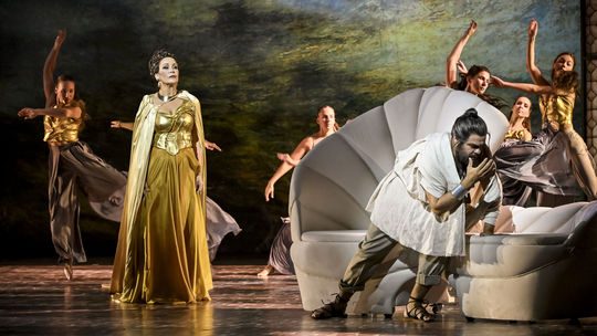 Terézia Kružliaková a Max Jota ako Dalila a...