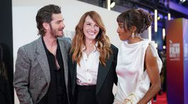 Zľava: Herci Andrew Garfield, Julia Roberts a Ayo Edebiri.
