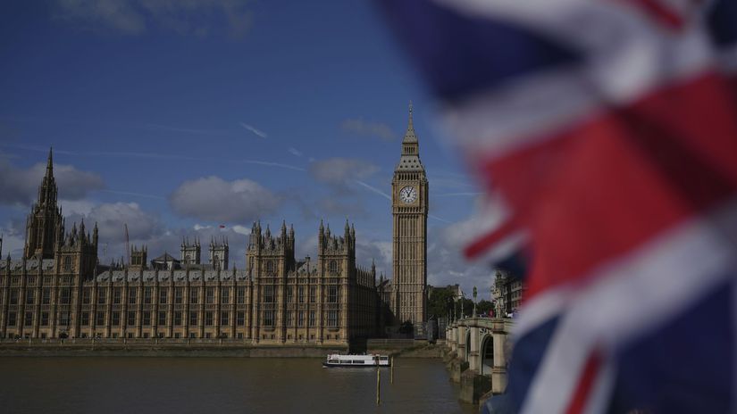 House of Parliament / Britain /