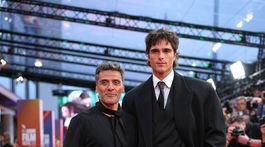 Oscar Isaac (vľavo) a Jacob Elordi