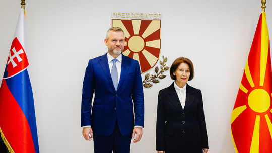 Prezident varuje Brusel: EÚ hazarduje s dôverou ľudí. Pellegrini v Skopje skritizoval nové podmienky pre členstvo Macedónska