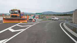 Na snímke nový, vyše 14 kilometrov dlhý ťah...