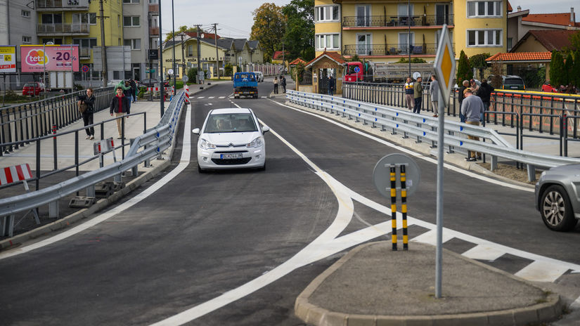 SR Vrakuňa Hradská most nový otvorenie BAX