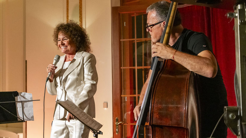 Každá pieseň má svoj čas, keď ju treba spievať.