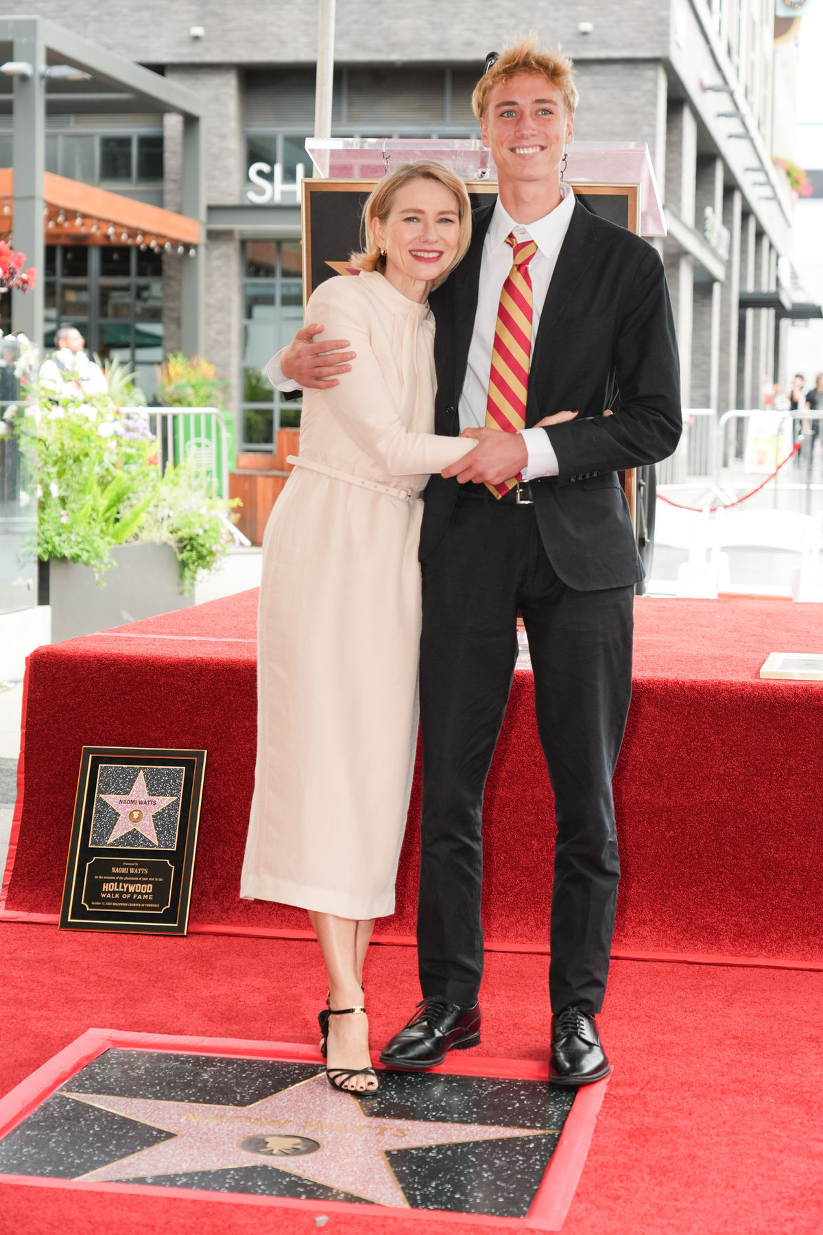 Naomi Watts a jej starší syn Sasha Schreiber 