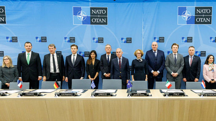 Podpísanie memoranda o porozumení o projekte...