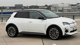 Renault 5 E-Tech (2025)