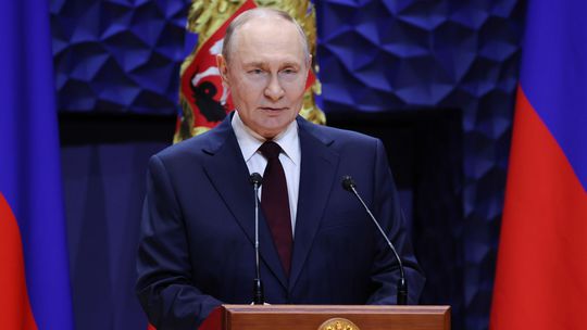 CEPA: Putin stráca kontrolu nad situáciou, môže pristúpiť na prímerie. Prieskum odhalil, koľko Rusov ešte podporuje vojnu