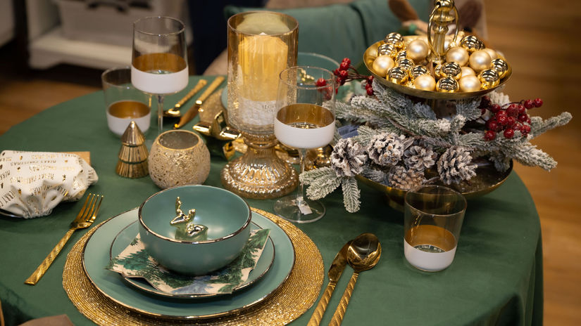 Vianočný tovar je už v tomto období logicky v...