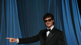 Herec Jacob Elordi v obleku Bottega Veneta. 