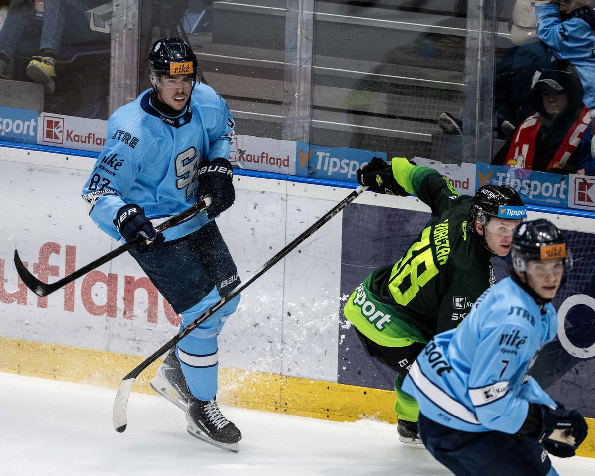 Tomáš Královič (82) v drese Slovana.