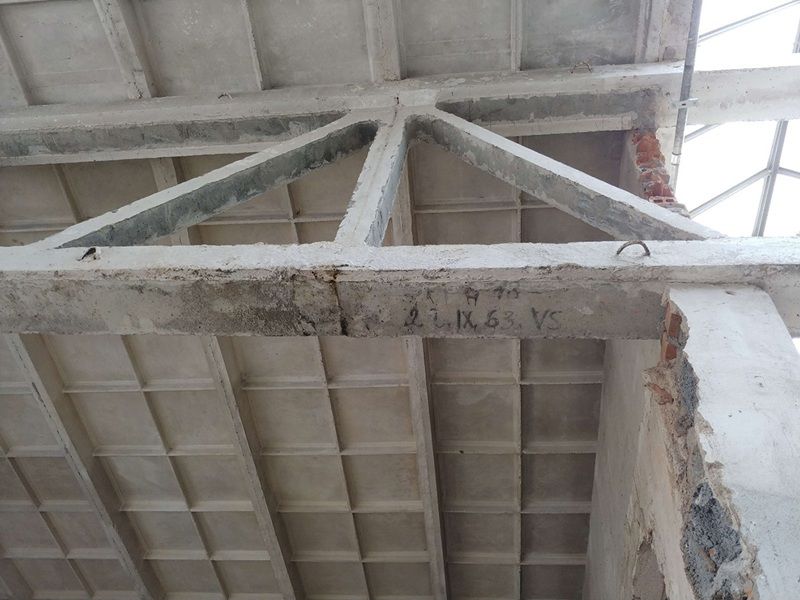 Pohled-na-spojeni-dvou-casti-vazniku