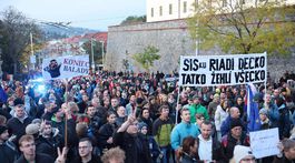 Opozičný protest a pochod z Námestia SNP pred...
