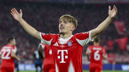 Nemecko má zázračného mladíka. Talent z Bayernu prirovnávajú k Robbenovi či Özilovi
