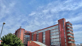 poliklinika tehelna autor: Robert Huttner