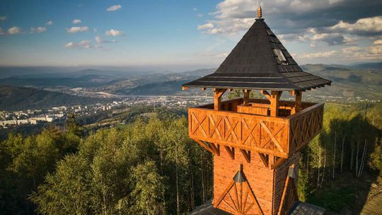 Nová rozhľadňa, ktorá sa týči nad Čadcou,...
