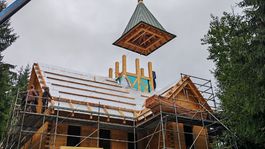 Osadenie veže kostolíka v Demänovskej Doline sa...