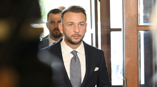 Šutaj Eštok je proti a aj za hazard. Majerský Huliakovej novele hovorí nie