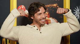 Joseph Baena na slávnostnej premiére novinky...