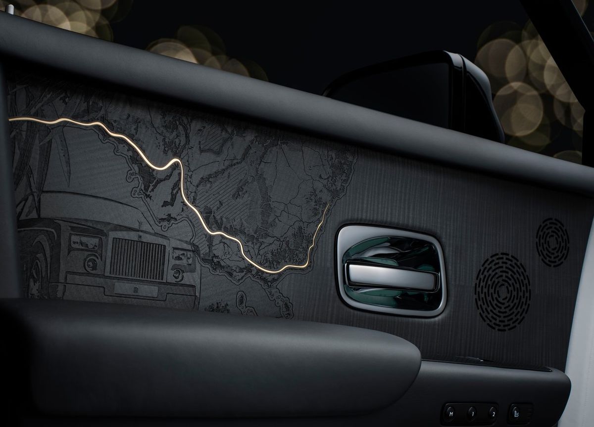 Originálne dekorácie majú aj výplne dvier.