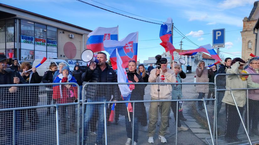 Rokovanie vlády v Šuranoch