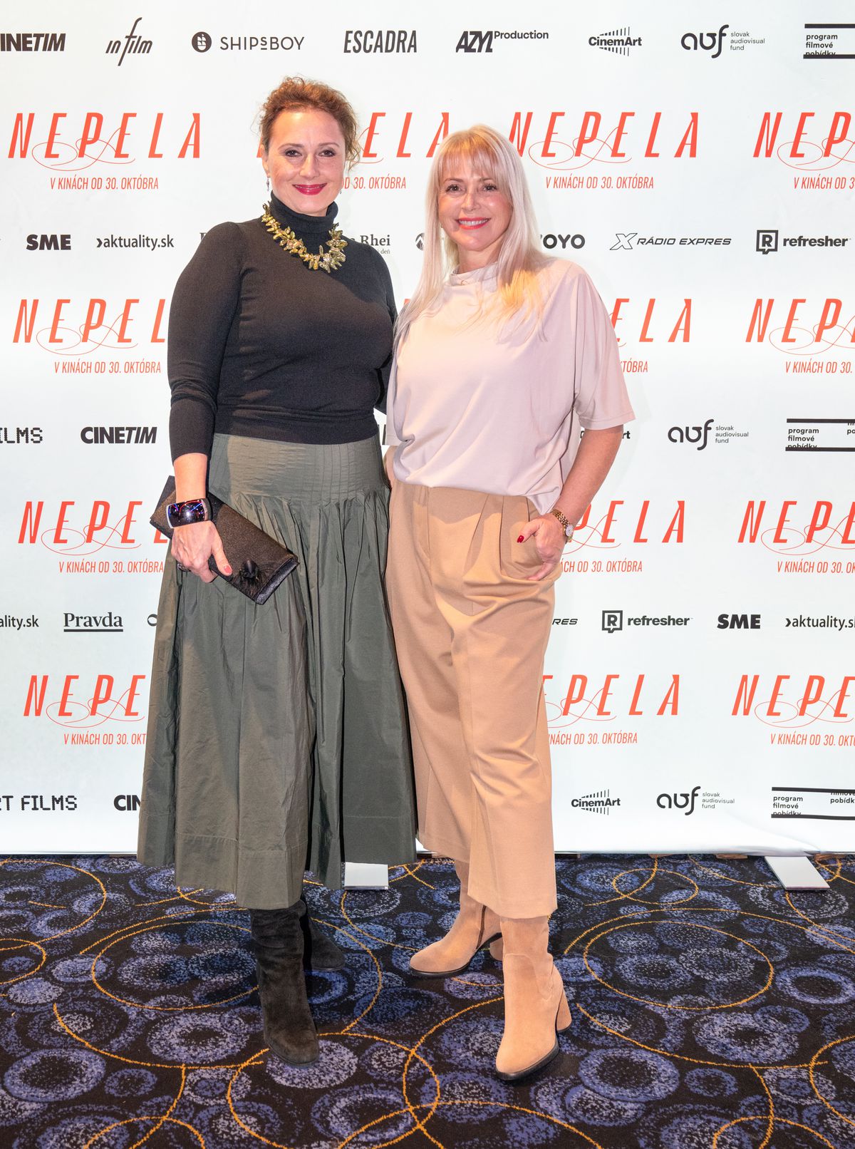 Herečka Zuzana Mauréry (vľavo) a jej kamarátka...