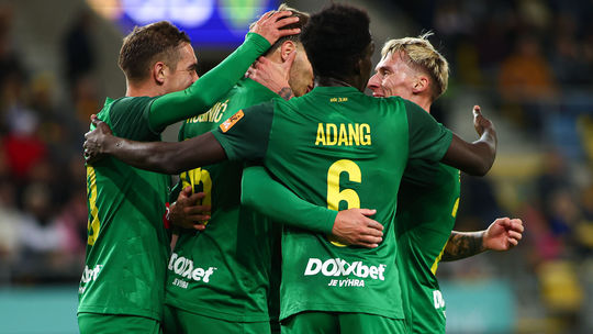 Žilina sa zahrávala s pohárovým ohňom, duel u treťoligistu rozsekla v hodine dvanástej. Do osemfinále idú aj Michalovce