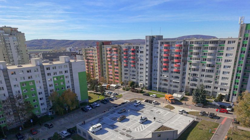 parkovaci dom karlova ves