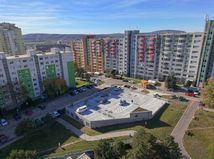 parkovaci dom karlova ves