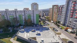 parkovaci dom karlova ves