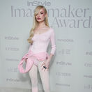 Speváčka Kim Petras na akcii InStyle Imagemaker Awards.