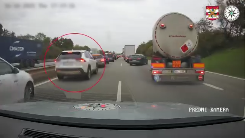 VIDEO: Na diaľnici sa ponáhľali za novým životom. Pozrite si, ako sa nakoniec skončili preteky s časom - Doprava - Auto - Pravda