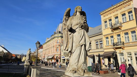Dušičková potulka Košicami: Anjeli, čerti aj krypta pod kaplnkou. Nové Potulky odhaľujú duchovnú tvár mesta