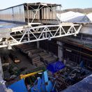 rozpadajúca sa hala na slovensku