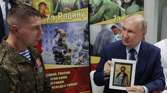 ONLINE: Ukrajinskí mladíci po otvorení hraníc zaplavili Európu. Sumy sa stali terčom ruského útoku