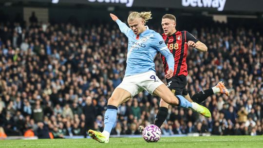 Haaland pálil ostrými, Manchester City už je druhý. West Ham prekvapil Newcastle