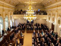 česko poslanci snemovňa