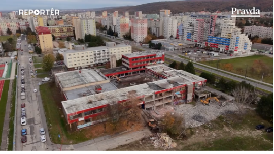 Socialistická megastavba, ktorá roky iba chátrala, teraz končí. Na jej mieste vyrastie moderný komplex