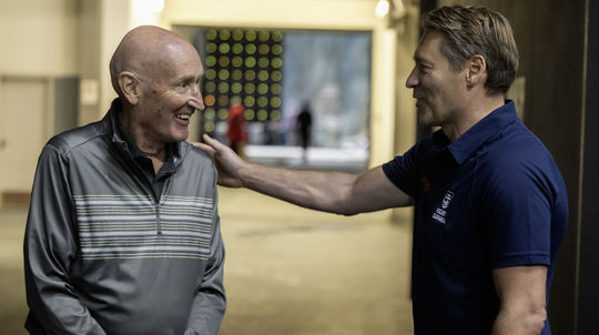 Viacerí hovorili, že k hokeju sa už nevráti. Slováci sa nemusia nikoho báť, vraví Ramsay, ktorý začne na tribúne