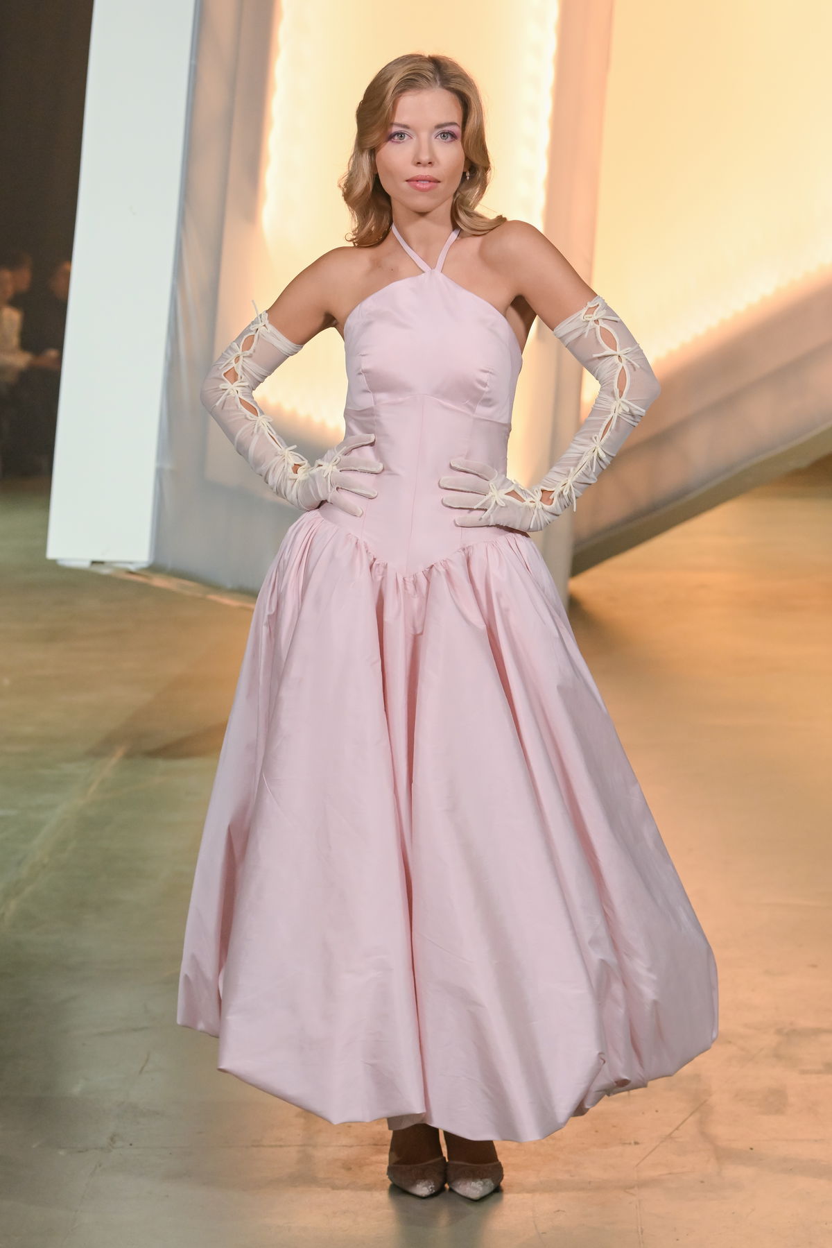 Herečka Kristína Sisková v kreácii od...