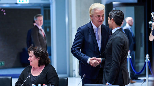 Wilders uznal porážku v parlamentných voľbách. Bude mať Holandsko najmladšieho premiéra v histórii?