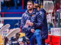 Som hrdý Slovák. Spievať hymnu v teplákoch...