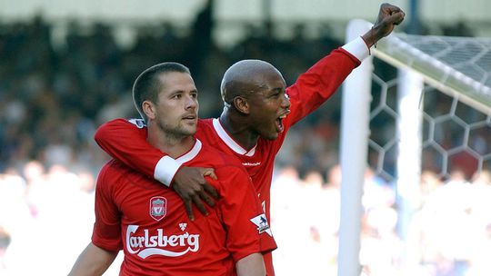 Bývalej hviezde FC Liverpool hrozí väzenie. Dva roky neplatí výživné na svoju dcéru