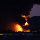 Lietadlo spoločnosti UPS sa zrútilo krátko po štarte, po náraze explodovalo. Obete hlásia aj zo zeme