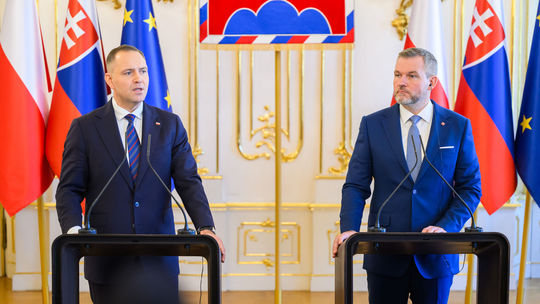 Poľský plynový uzol pre Slovensko? Nawrocki ponúkol Pellegrinimu dodávky amerického plynu, ten ju označil za „jedinečnú šancu“