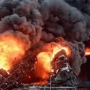 Požiar v ropnom závode