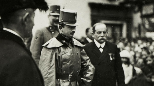 Vyše storočie bol jeho osud neznámy, vznikli o ňom filmy i romány. Habsburgovci ukázali klenot klenotov, diamant „Florenťan“