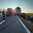 Havária na diaľnici D1, kamión