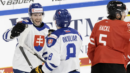 Debakel v priamom prenose. Slováci predviedli ofenzívny uragán, zápas bol rozhodnutý po 1. tretine