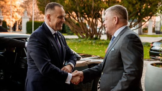 Poľský prezident zablahoželal Ficovi k vylúčeniu Smeru zo Strany európskych socialistov